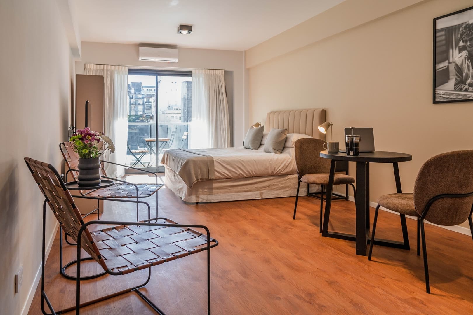 Balvanera | Elevated Urban Stay | Cowork
